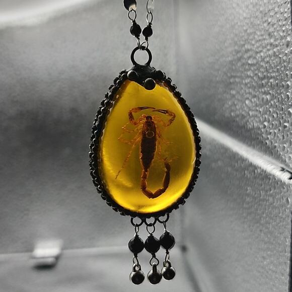 Amber Scorpion Necklace - Picture 7 of 7
